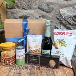 'Treat a loved one' Hamper