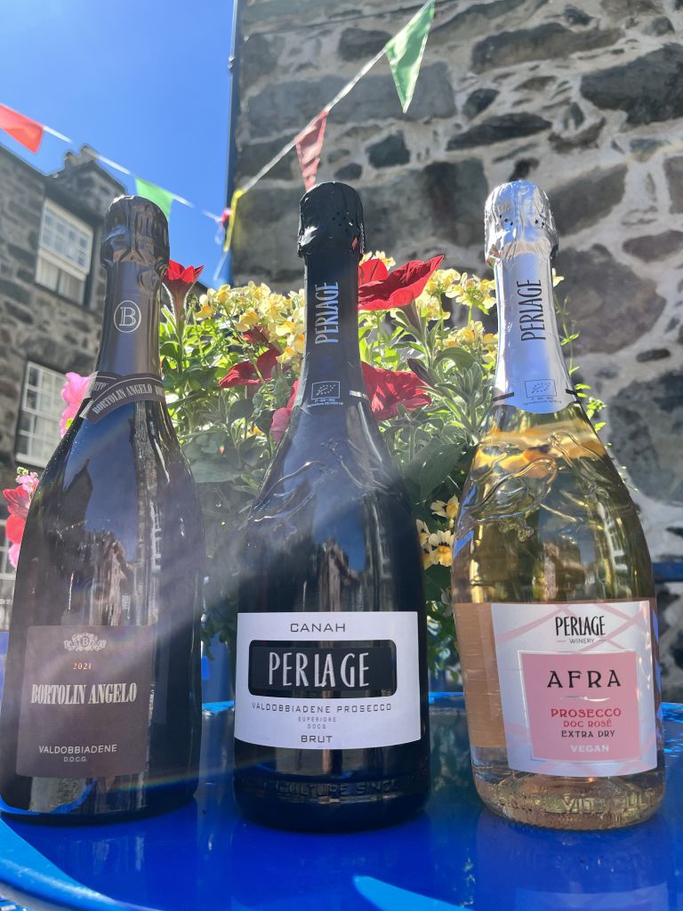 Bortolin Angelo Prosecco Valdobbiadene 
Perlage Canah Prosecco Valdobbiadene Brut 
Perlage Afra Prosecco DOC Rose Extra Dry 