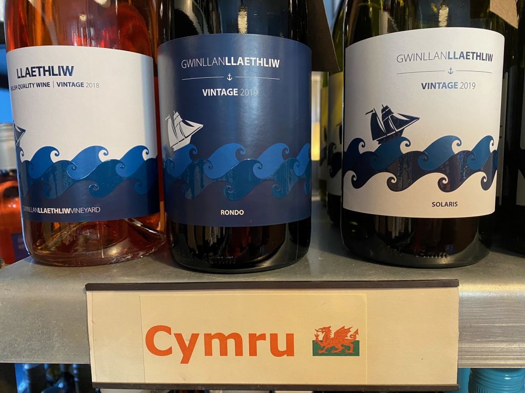 Rose, Red and White Welsh wines from Llaethliw